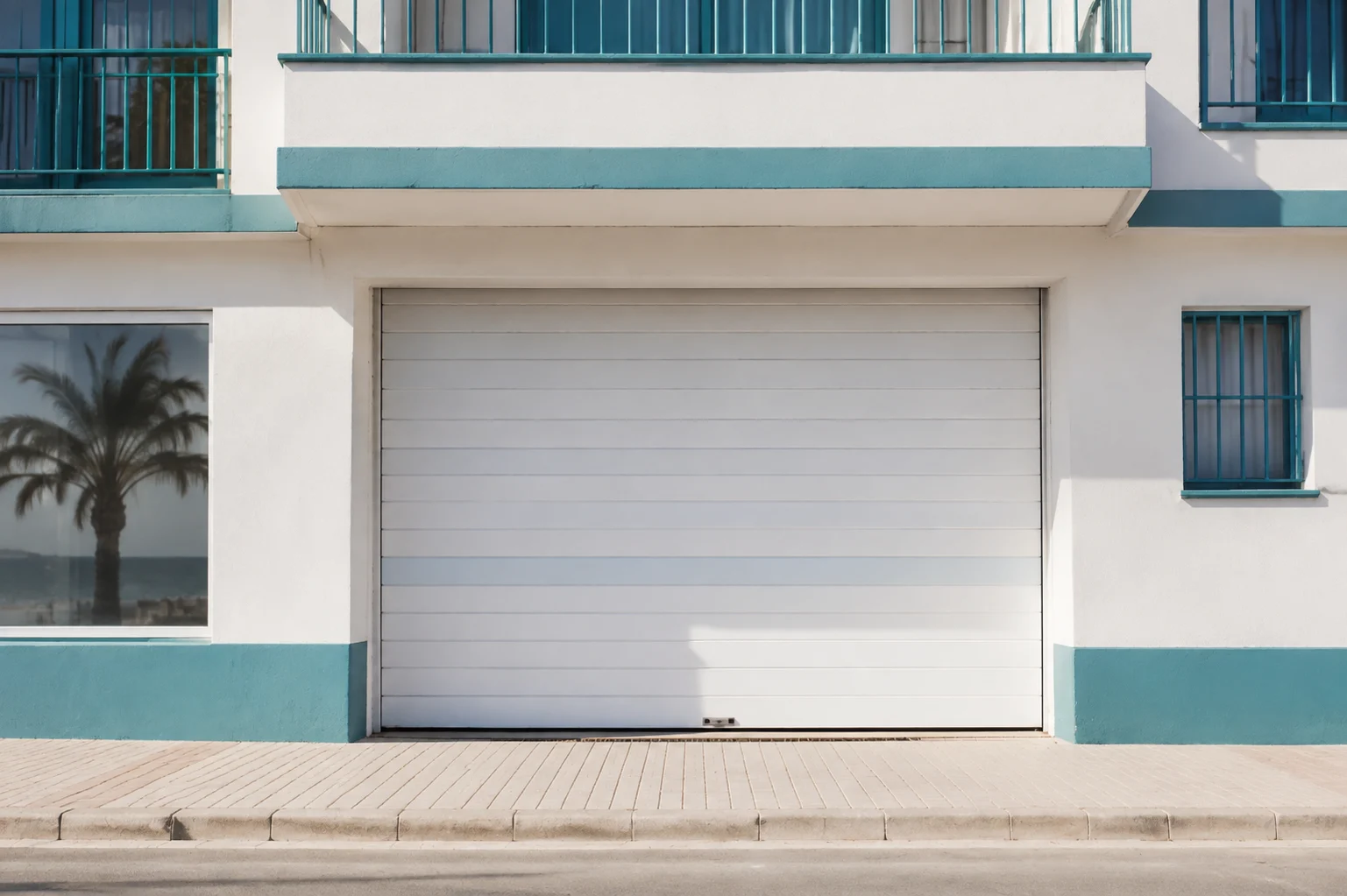 Imagen ilustrativa de un acceso con puerta automática